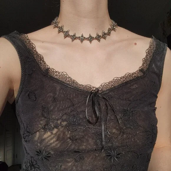 Gothic silver spikes choker necklace with a small silver chain - Picture 4 of 9